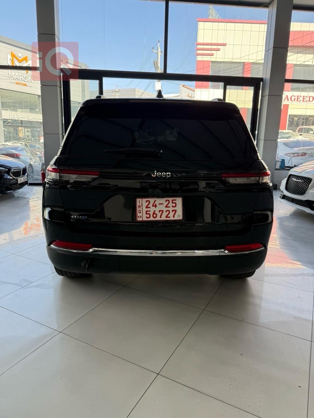 جیپ گراند شیرۆکی